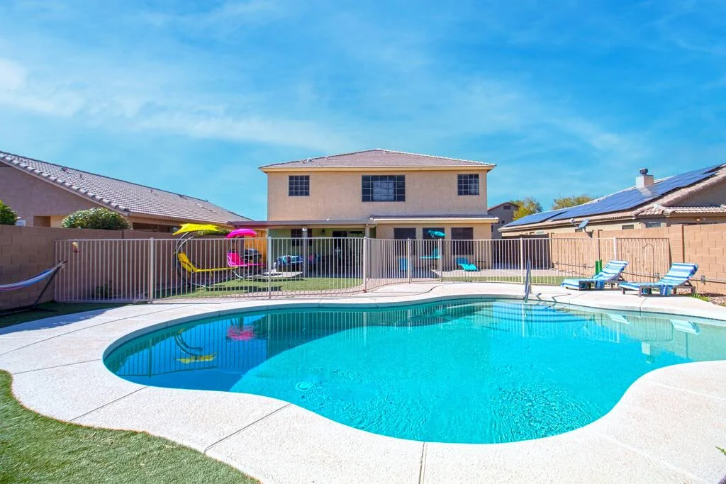 1550 N. Desert Willow Ave